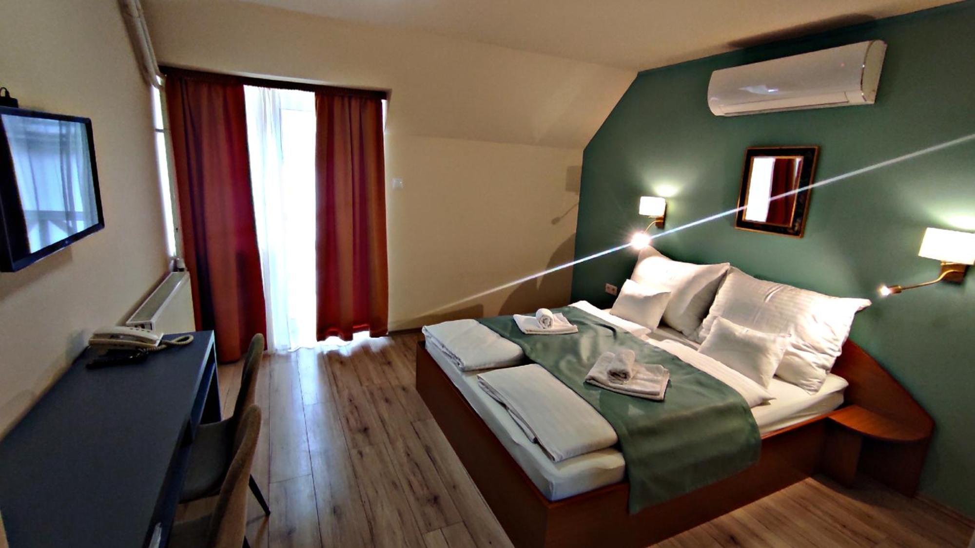 Atrium Hotel Harkány Eksteriør bilde